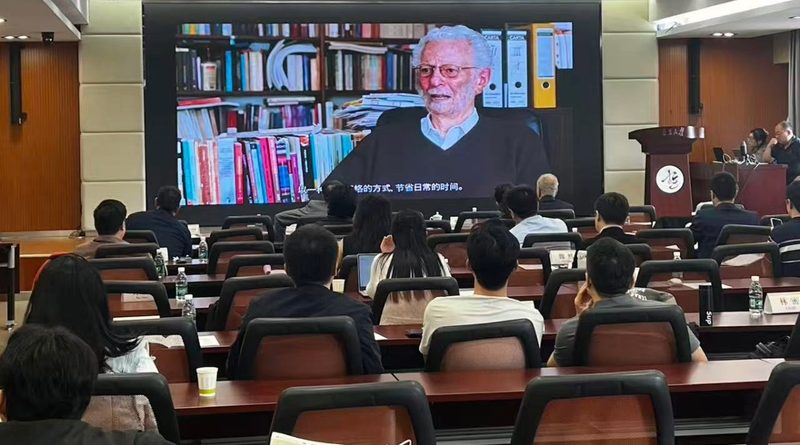 Universidad de Nanjing homenajeó a Enrique Dussel Ambrosini
